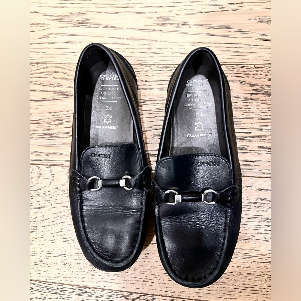 Geox moccasin loafer big kid size 3